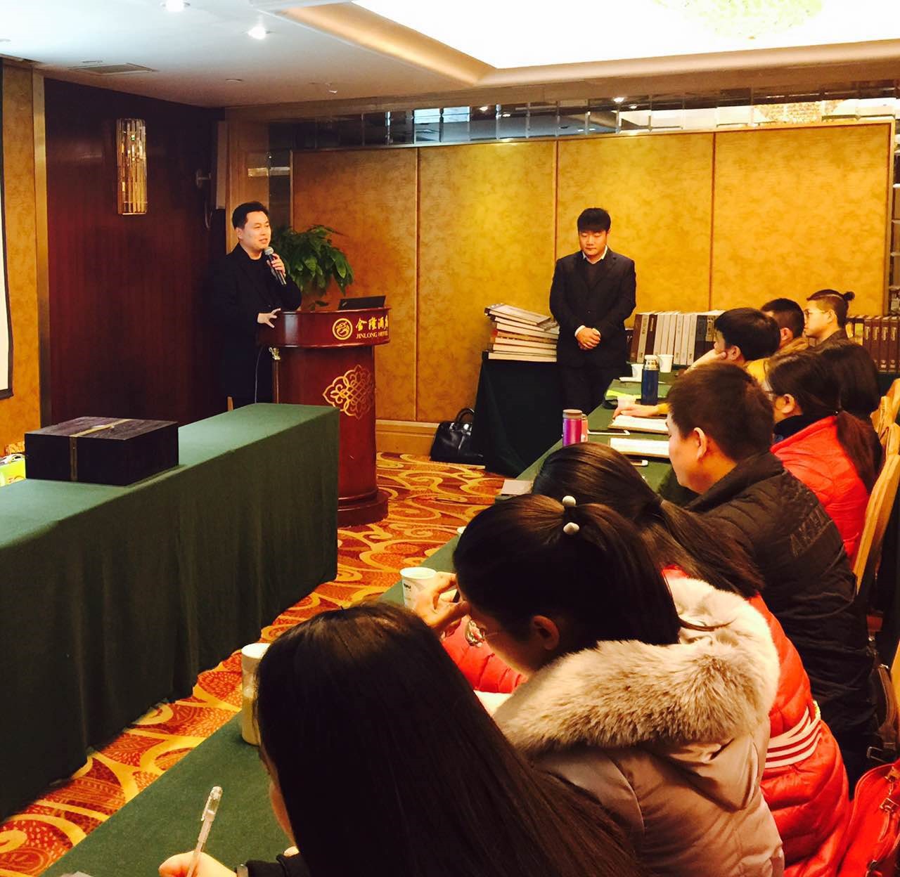 1645780990729555.jpg 2.jpg